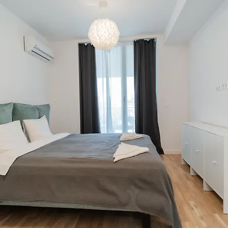 Lagoon Park Apartments With Beach View Bucharest Exterior photo