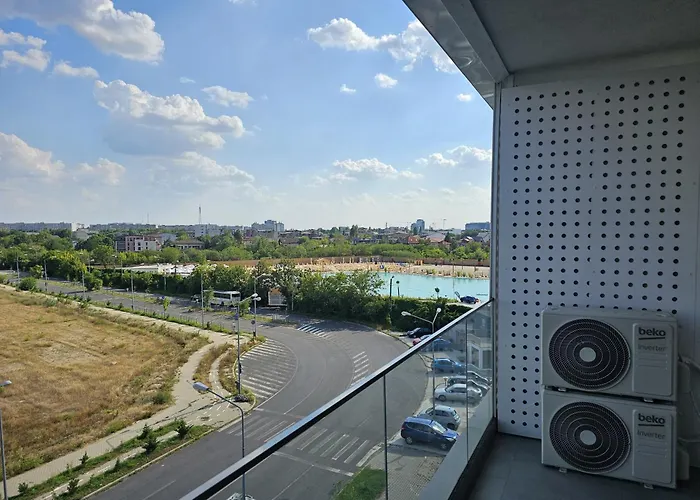 Lagoon Park Apartments With Beach View